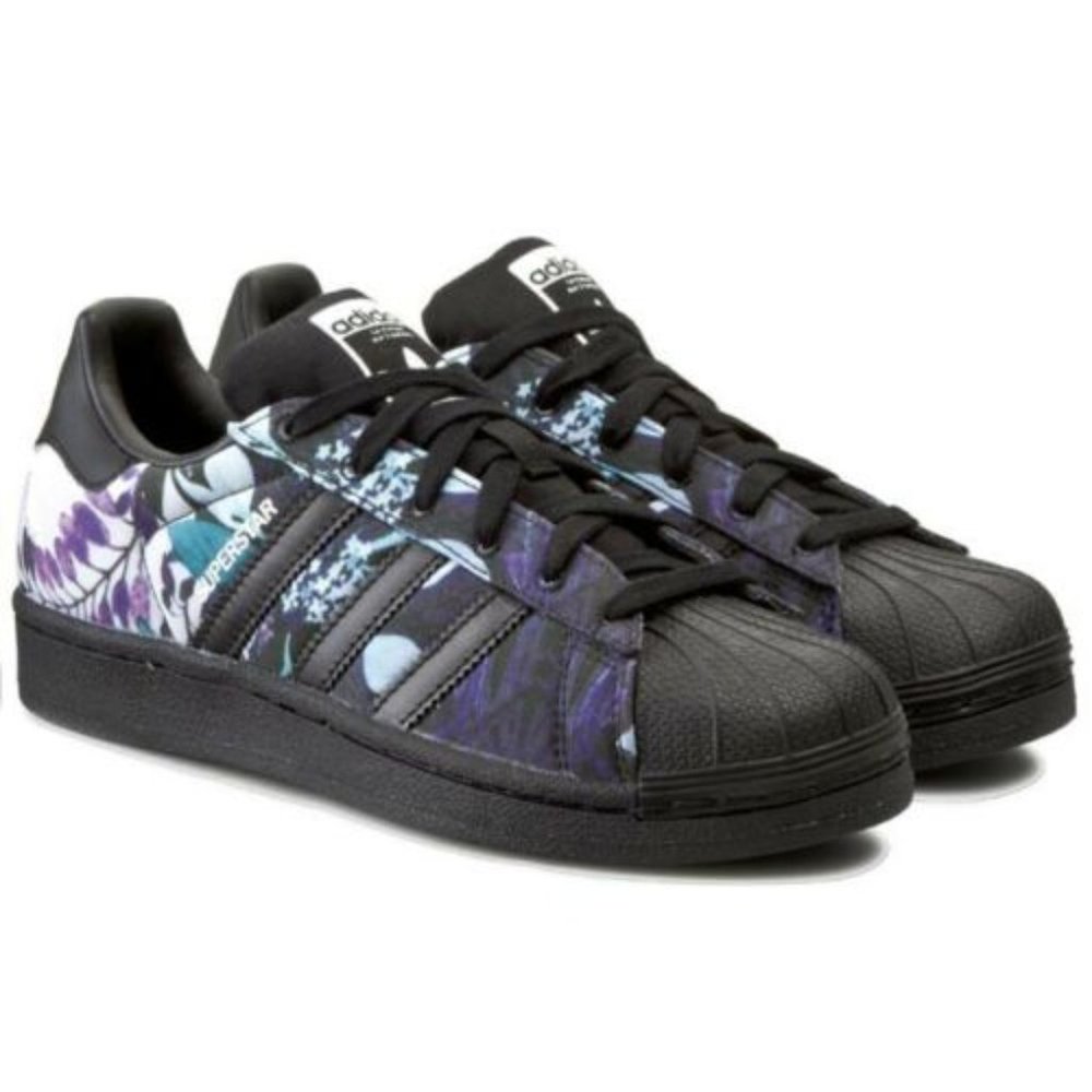 Adidas Originals Women's Superstars Shoes Size 5.5 us B35438